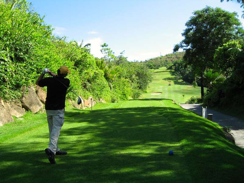 Lemura Golf (Seychellen) Abschlag Lemura Golfcourse Seychellen Insel Praslin